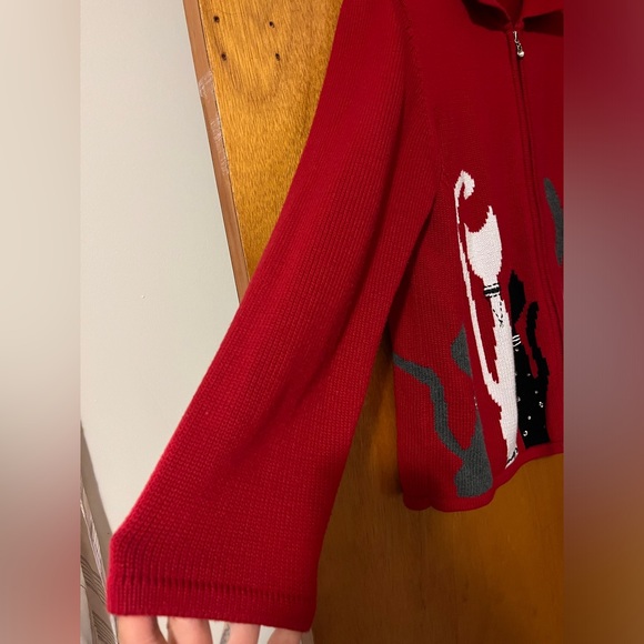 Sweater - Picture 2 of 5